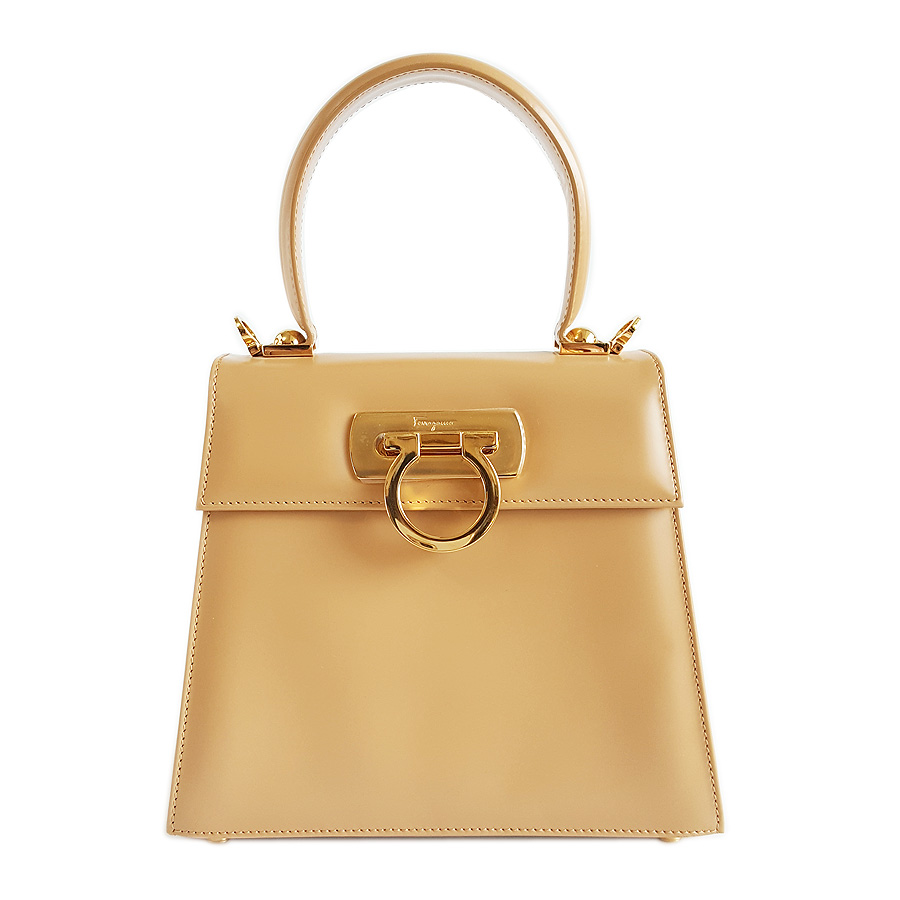 Ferragamo FERRAGAMO菲拉格慕小号奶茶色漆皮马蹄扣博物馆手提包女士 - 95新