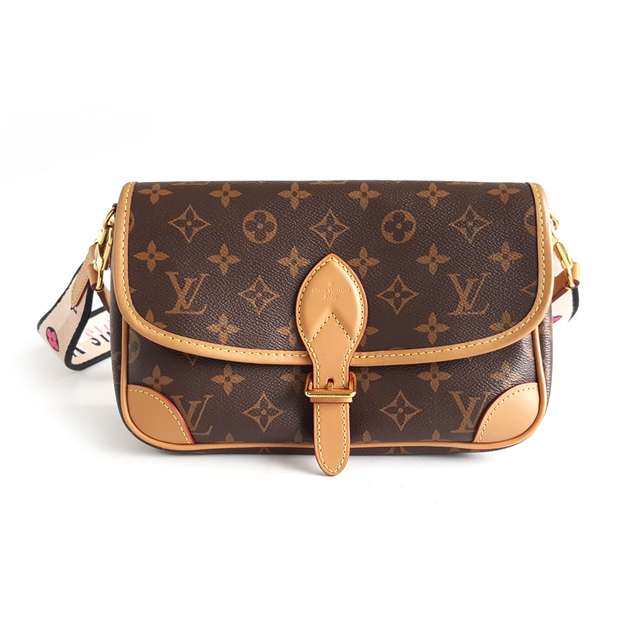 Louis Vuitton LV路易威登DIANE手袋M45985老花黑肩带DIANE法棍包单肩包女士 - 95新